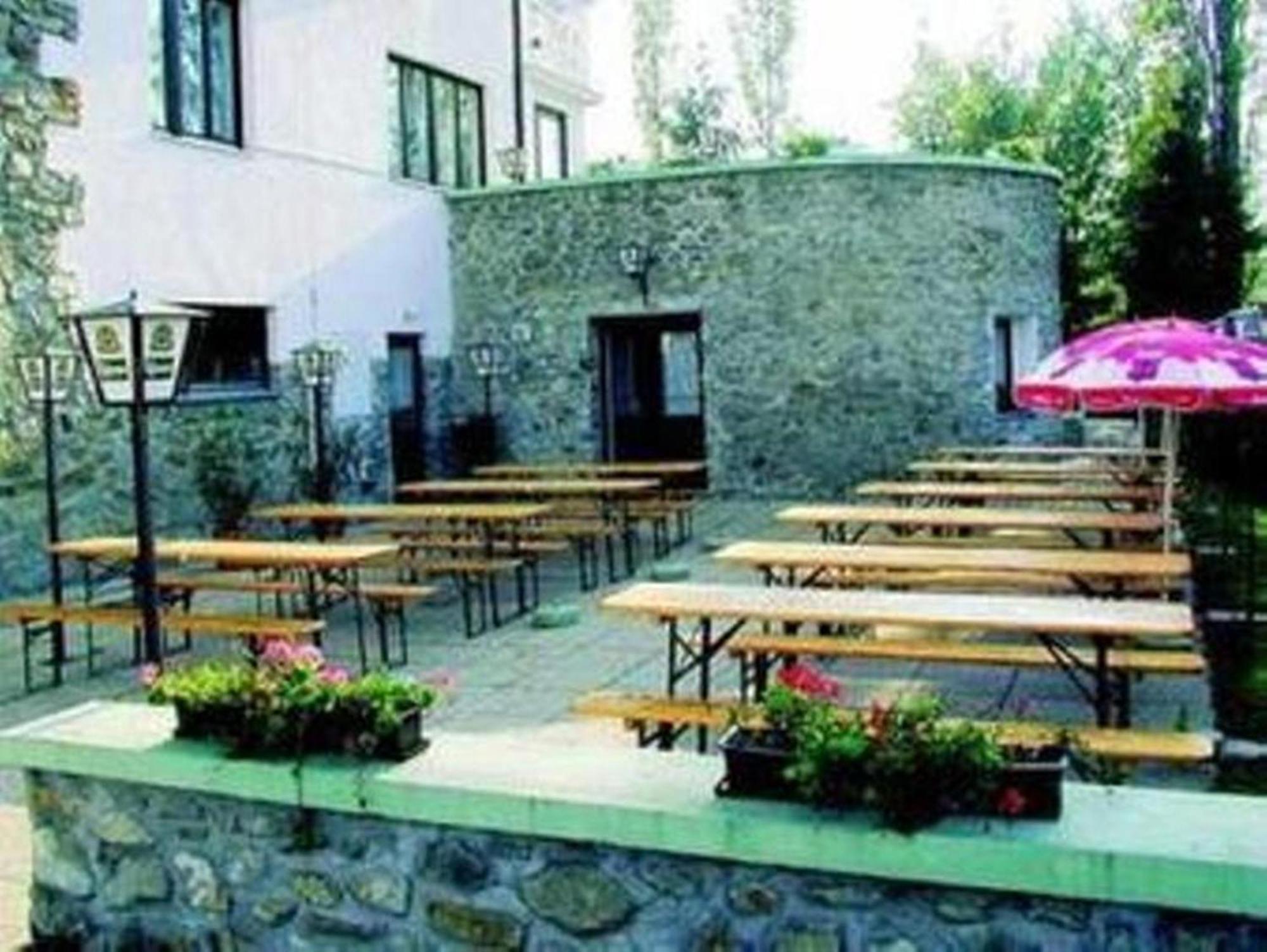 Bed and Breakfast Fuezi Panzio Sopron Esterno foto